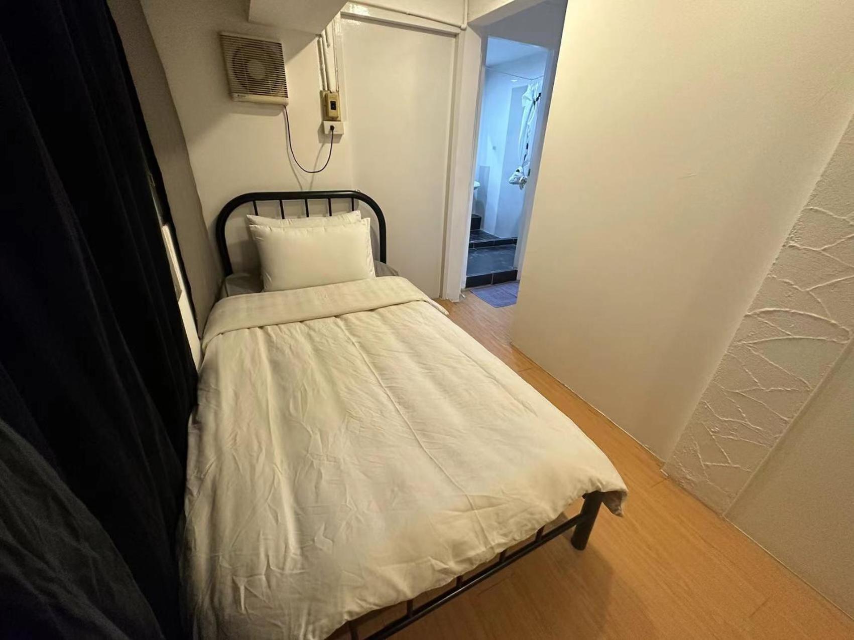 The Cute Silom Hostel Bangkok Esterno foto