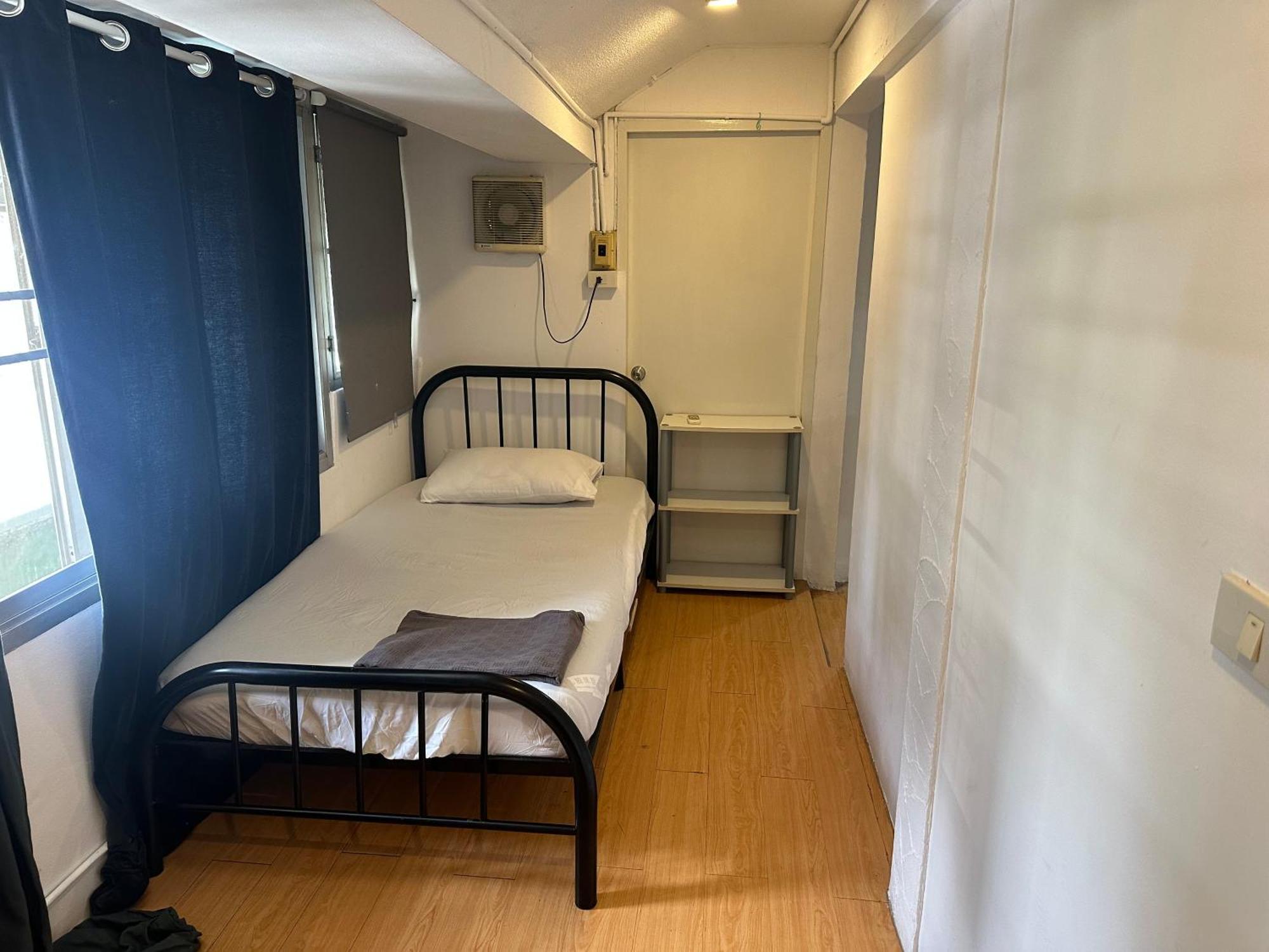 The Cute Silom Hostel Bangkok Esterno foto